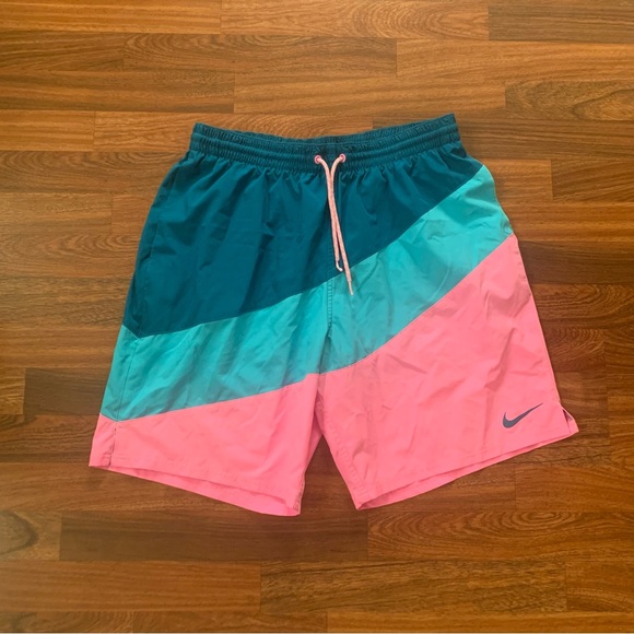 Nike Men’s XL Swim Trunks Board Shorts Colorful Pink Blue - Picture 1 of 6